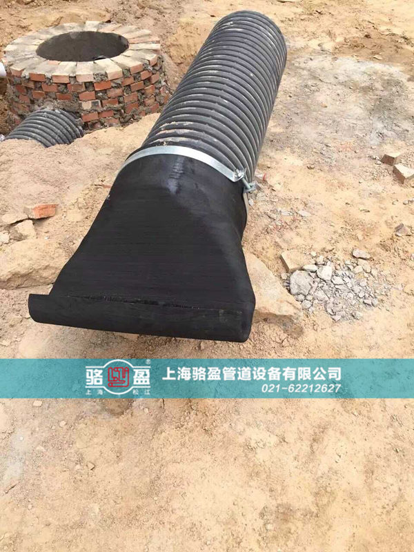 卡箍法蘭式<a href=http://www.icuqq.cn/ target=_blank class=infotextkey><a href=http://www.icuqq.cn target=_blank class=infotextkey>鴨嘴閥</a></a>安裝現(xiàn)場(chǎng)