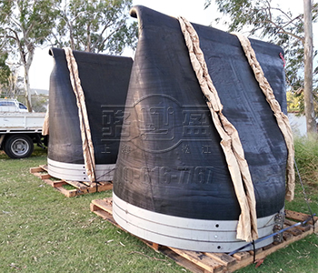 遼陽市白塔區(qū)倉庫待發(fā)貨區(qū)的法蘭式<a href=http://www.icuqq.cn/ target=_blank class=infotextkey><a href=http://www.icuqq.cn target=_blank class=infotextkey>鴨嘴閥</a></a>